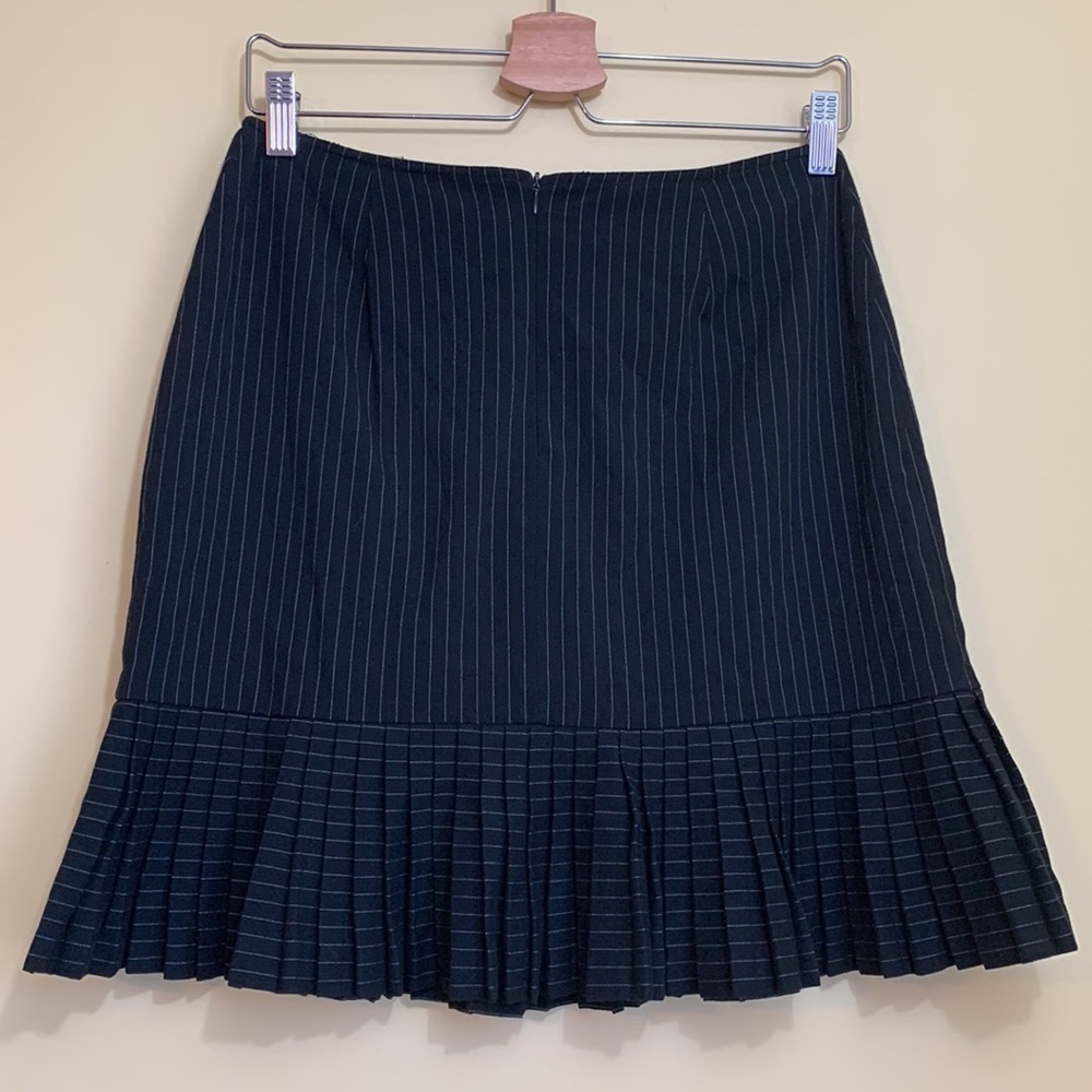 Briggs | Pin Strip Black White Pleated Ruffle Unlined Mini Skirt 8P - Picture 10 of 10